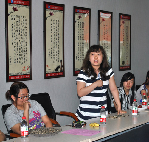 校友提出宝贵建议