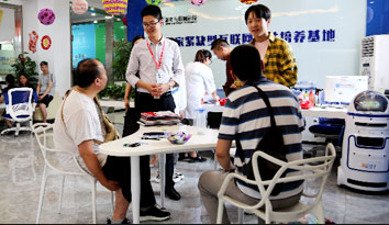 秋季学籍补录火热现场